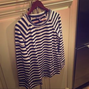 Long sleeve Maternity Pea in the Pod sweatshirt